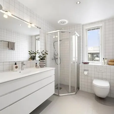 Дом отдыха Stor Enebolig Med Treningsstudio Og Terrasse