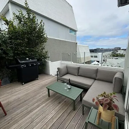 Stor Enebolig Med Treningsstudio Og Terrasse Дом отдыха