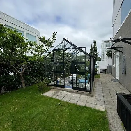 Stor Enebolig Med Treningsstudio Og Terrasse Дом отдыха